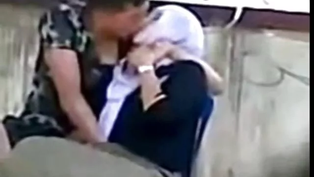 Порно Онлайн Без Регистрации Две студентки с бритыми кисками ебутся со страпоном в общаге